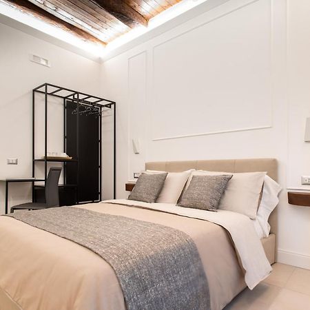 Fagi Rooms In Nápoly Kültér fotó
